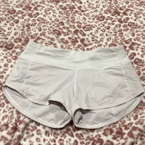 Lululemon speed up white shorts! Size 2, 2.5”! Super cute!!